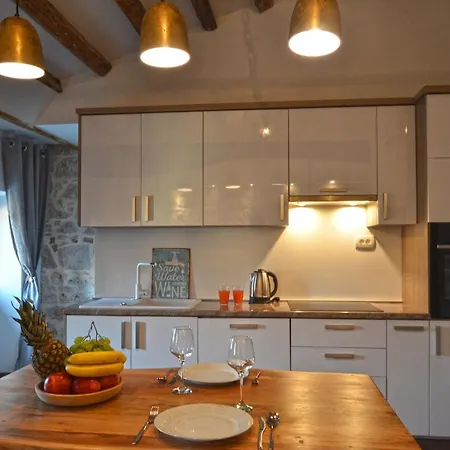 Apartment Elegant Old Town - One Bedroom Rovinj
